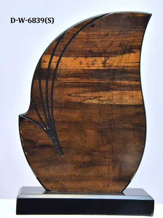 Wood grain designer memento plaque